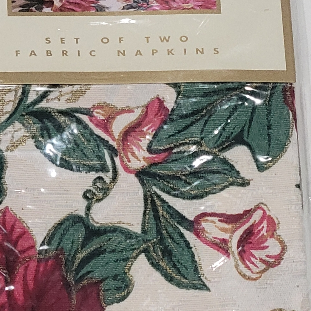 Vintage Royal Poinsetta Fabric Napkins Holly, Berries, Christmas Spain NWT - Picture 4 of 7